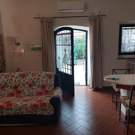 La Piccola Oasi Con Parcheggio Apartamento Florença Exterior foto