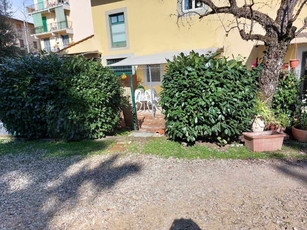 La Piccola Oasi Con Parcheggio Apartamento Florença Exterior foto
