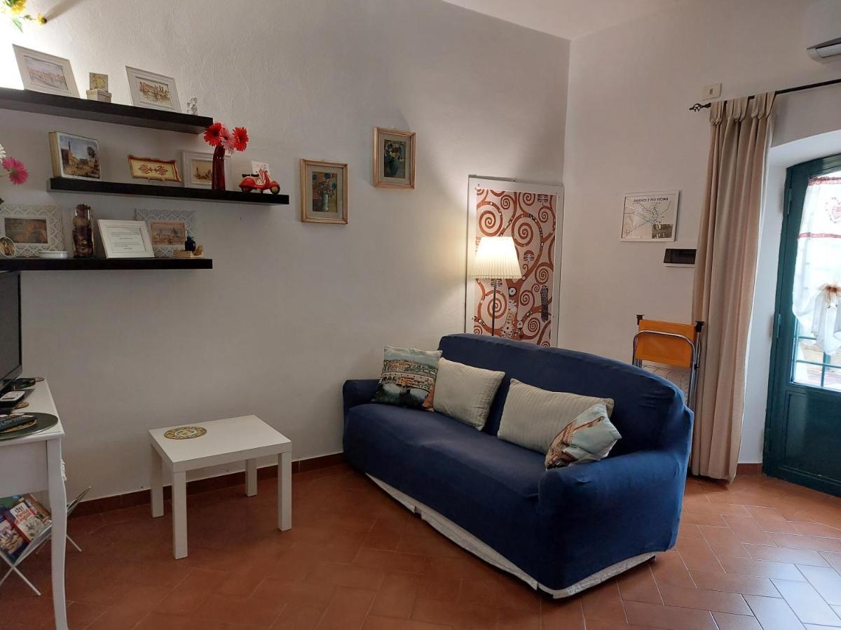 La Piccola Oasi Con Parcheggio Apartamento Florença Exterior foto