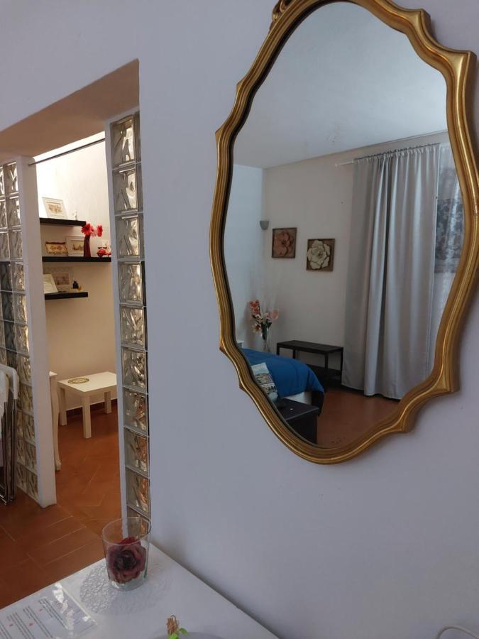 La Piccola Oasi Con Parcheggio Apartamento Florença Exterior foto