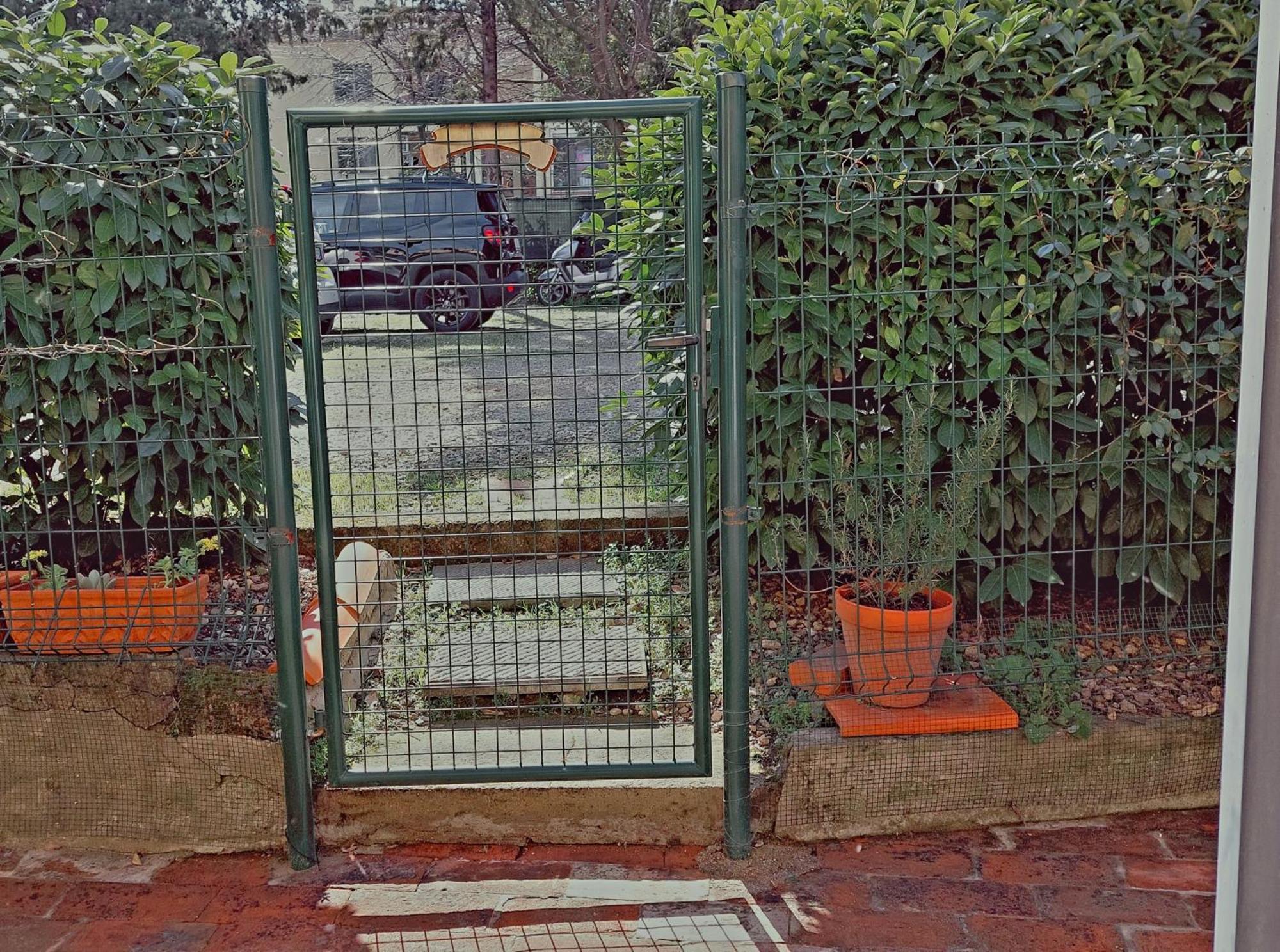 La Piccola Oasi Con Parcheggio Apartamento Florença Exterior foto