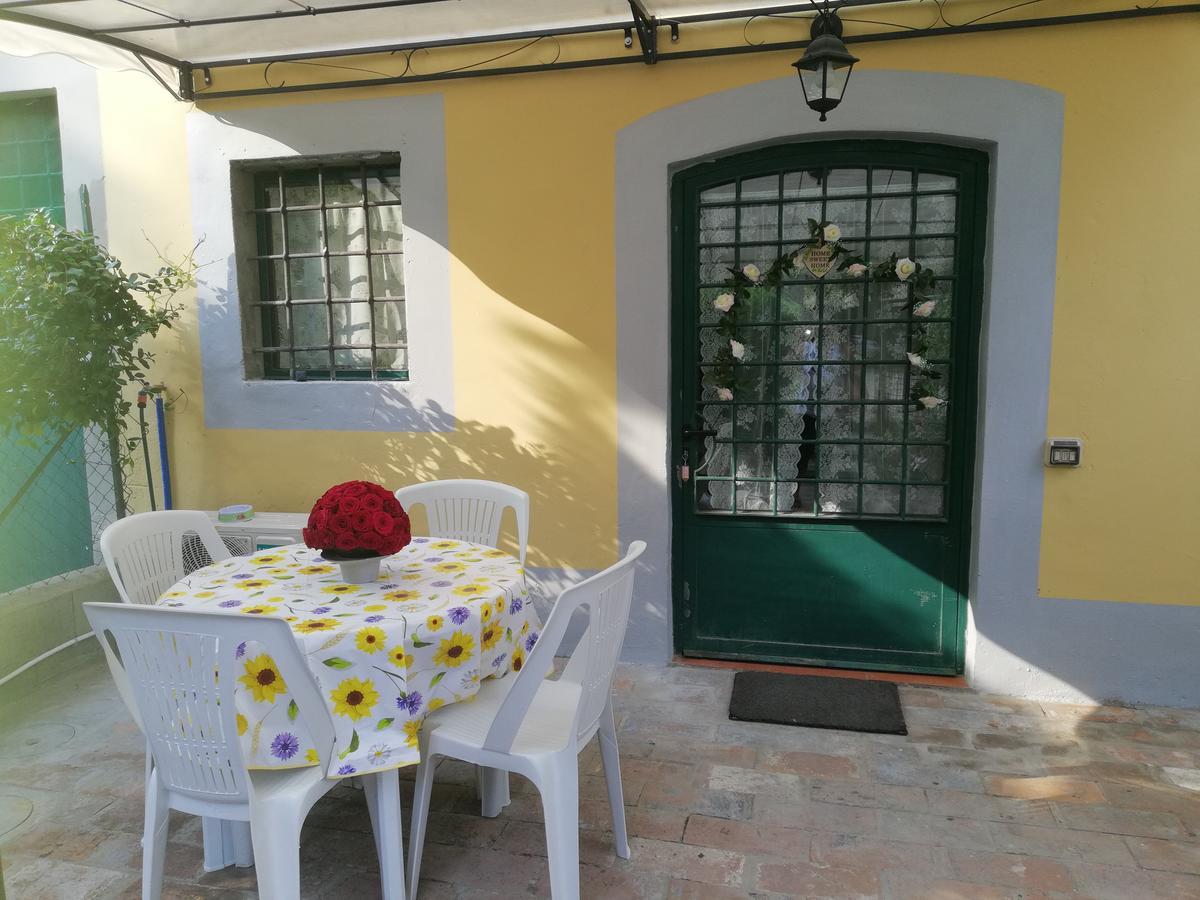 La Piccola Oasi Con Parcheggio Apartamento Florença Exterior foto